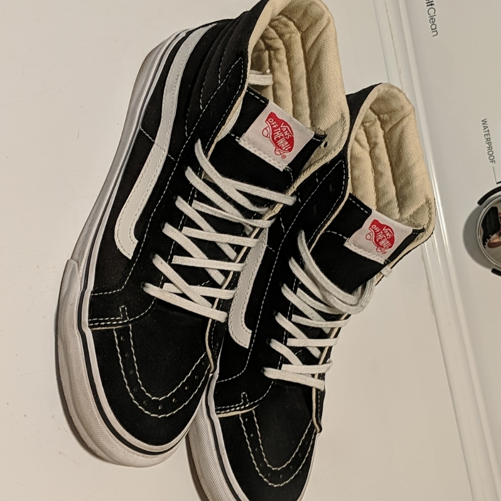 Vans SK8-HI. Black/Black/White